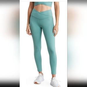 Never been worn - Zella leggings